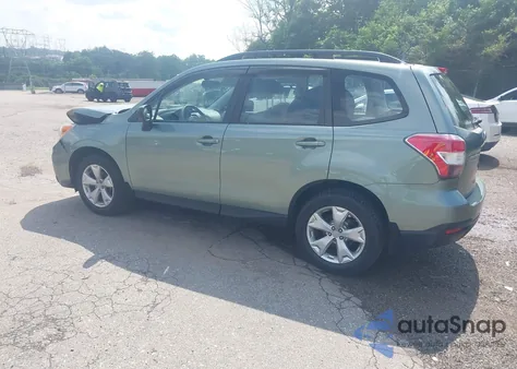 2015 Subaru Forester 2.5I z USA, uszkodzony, nr VIN JF2SJABC2FH595707